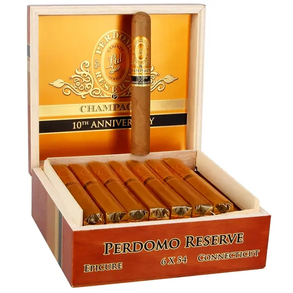 4-gents-cigar-bar-lounge - Perdomo Res. 10. Jahrestag Champange CT