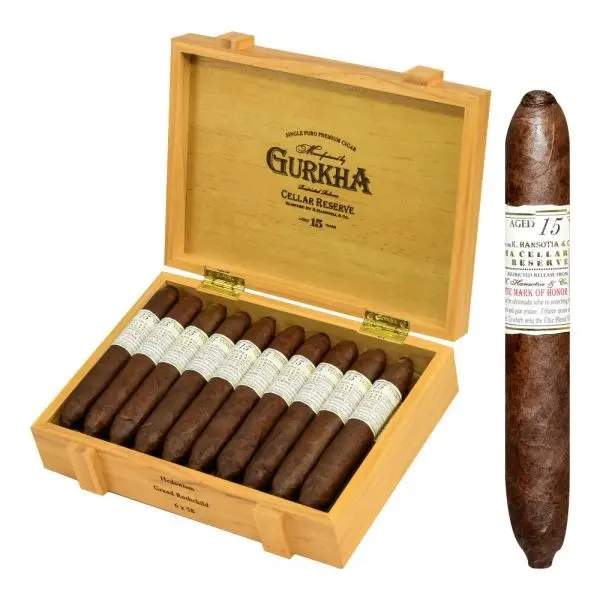 4-gents-cigar-bar-lounge - Bodega Gurkha RSV 15 Hedonismo Grand Rothchild