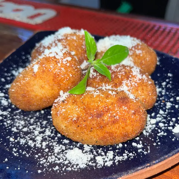 5-esquinas-trattoria - Croquetas de la Casa