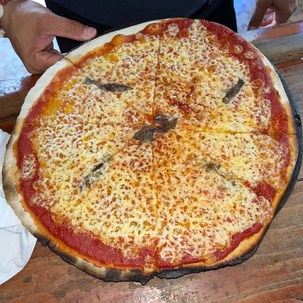 5-esquinas-trattoria - Pizza Napolitana