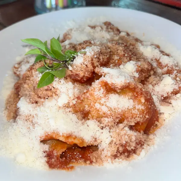 5-esquinas-trattoria - Salsa Sorrentina