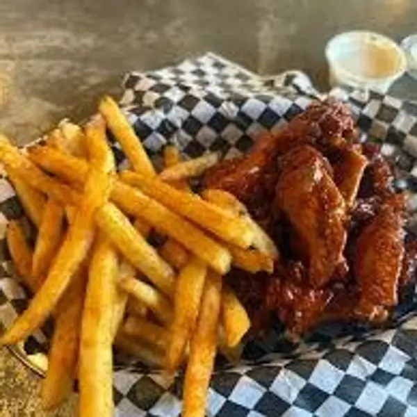 704-sports-bar - Honey Mustard Wings + Fries