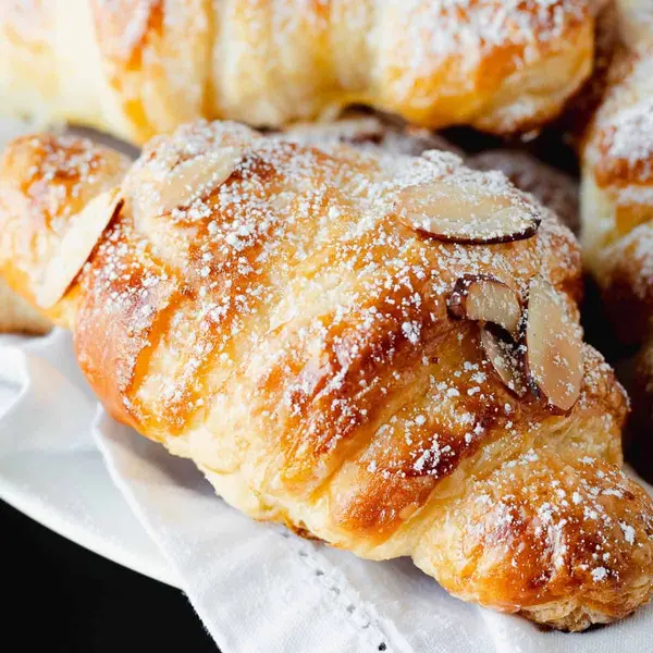 7ten - Croissant Crema Pasticcera Fatta In Casa