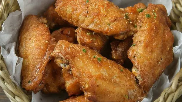 82-powell-deli - Chicken wings 2 pcs