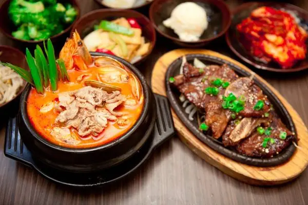 a-ri-rang-tofu-house - C1. Galbi (BBQ Beef Rib) with Tofu Soup