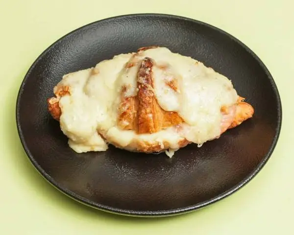 a-s-j-chez-akol - Croissant saumon béchamel