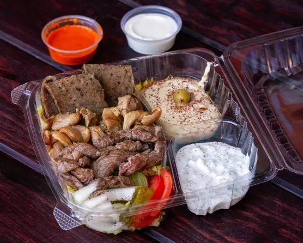 abu-omar-gyros-shawarma - Triple Meat Plate With Pita Bread  (Lamb, Chicken, Beef, ) صـحن ثـلاث انواع