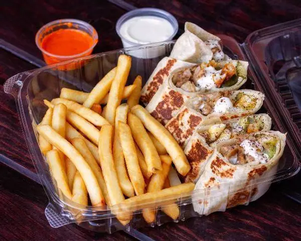 abu-omar-gyros-shawarma - Chicken Shawarma Arabi With Fries (شاورما عربي مــقطع مع البطاطس)