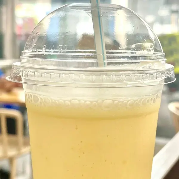 aladdin-alsaeed-cafeteria - Mango Lassi (M)