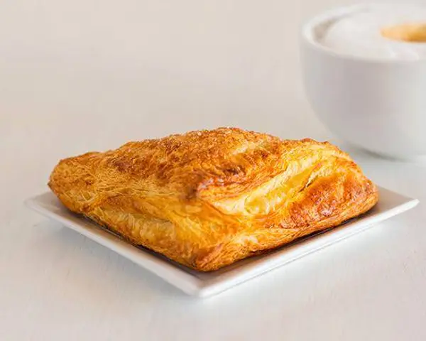 amandine-patisserie-cafe - Custard Turnover