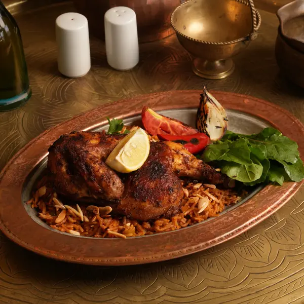 amber-restaurant - نص دجاجة مشوية