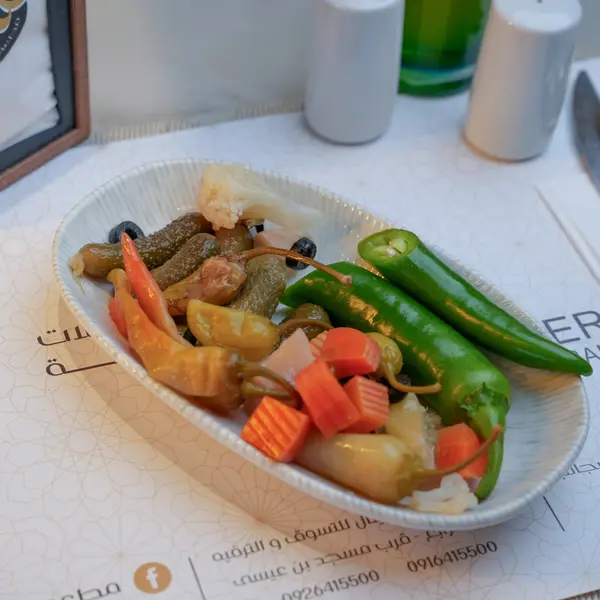 amber-restaurant - مخللات مشكلة