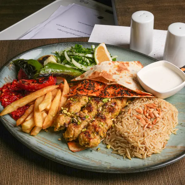 amber-restaurant - كباب دجاج بالمكسرات