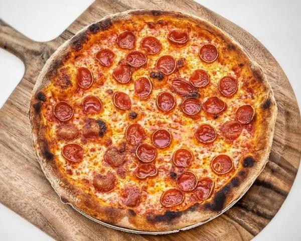 amicis-east-coast-pizzeria - PEPPERONI