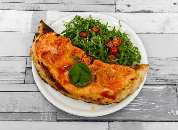 amore-e-gusto - Pizza calzone napoletano⚽️