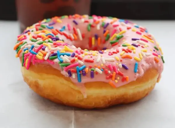 angels-donuts-ice-cream - Rainbow Strawberry Round