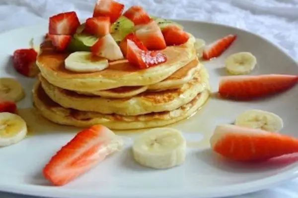 ariels-breakfast - banana strawberry  pancake