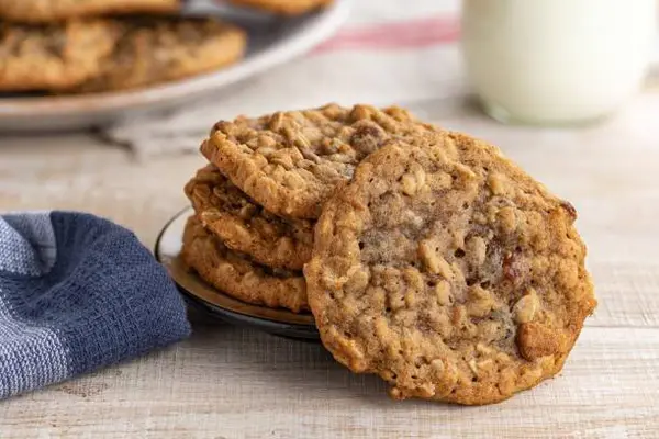 ariels-breakfast - Oatmeal Raisin Cookie