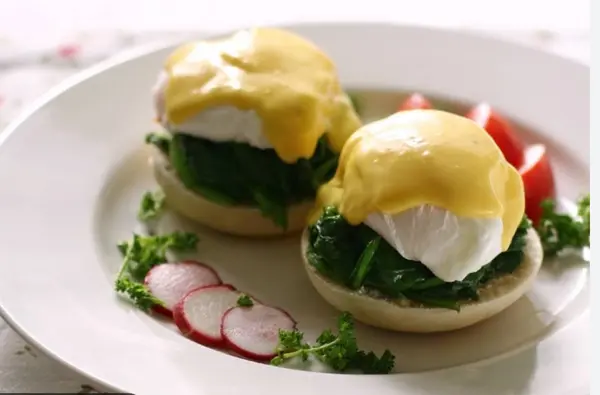 ariels-breakfast - Florentine benedict