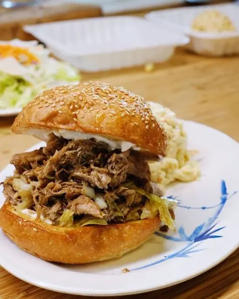 ate-oh-ate - Kalua Pig Sandwich