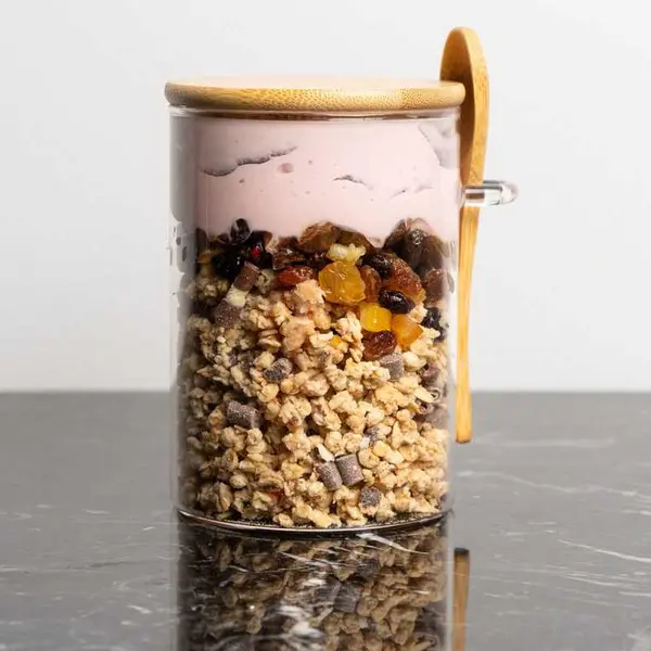 avalon-boutique-cafe-valletta - Granola Bowl