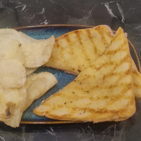 avalon-boutique-cafe-valletta - Ham & Cheese Toast