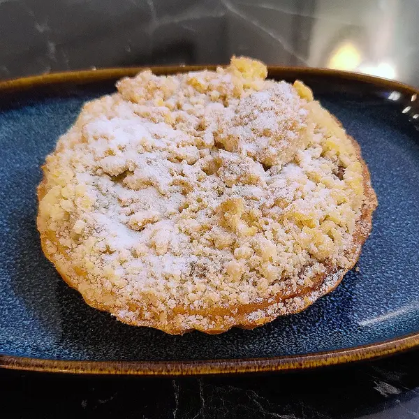 avalon-boutique-cafe-valletta - Apple Crumble