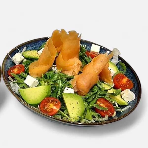 avalon-boutique-cafe-valletta - Salmon & Avocado Salad