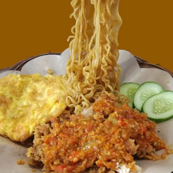 ayam-geprek-nom-nom - Indomie ayam geprek & telur dadar