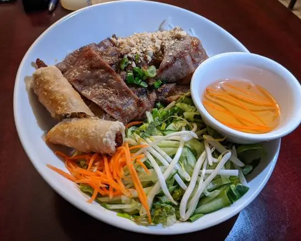 bac-lieu-restaurant - B4.  Vermicelli with Grilled Pork and Fried Egg Roll