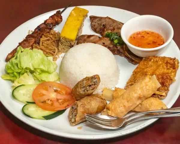 bac-lieu-restaurant - D1.  Special 7 Combo Rice Platter