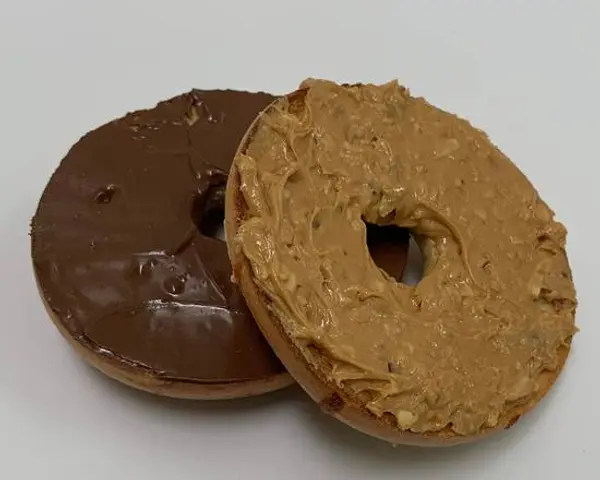 bagel-street-cafe - Bagel with Nutella and Peanut Butter