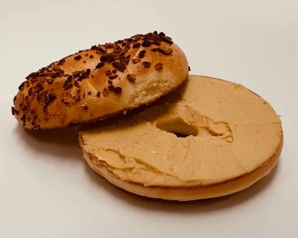 bagel-street-cafe - Bagel with Hummus