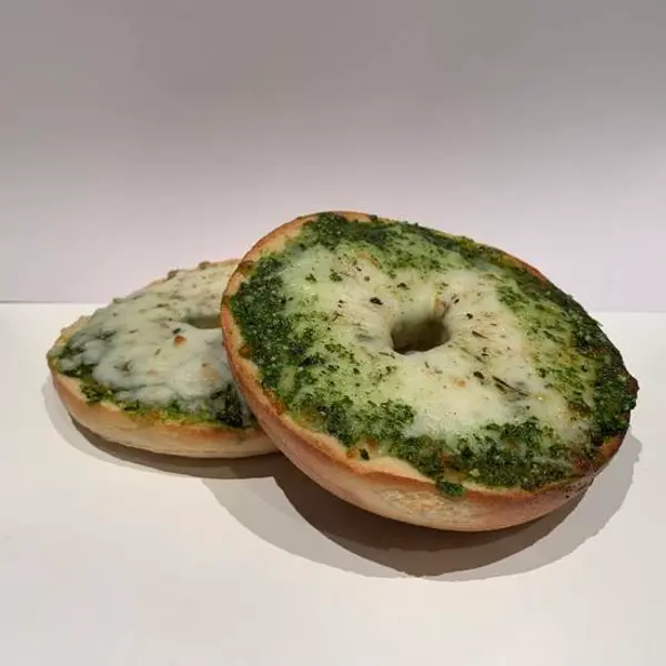 bagel-street-cafe - Pesto Pizza Bagel