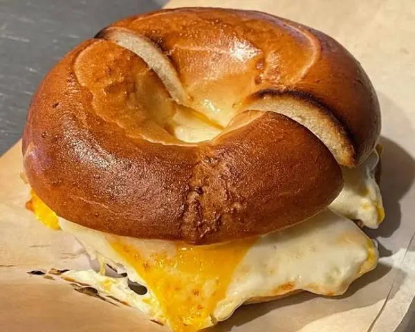 bagel-street-cafe - Grilled Cheese Bagel