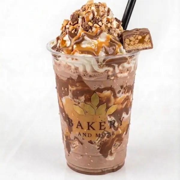 bakery-and-more - Snickers Milkshake - شیک سنیكرز بە شیر
