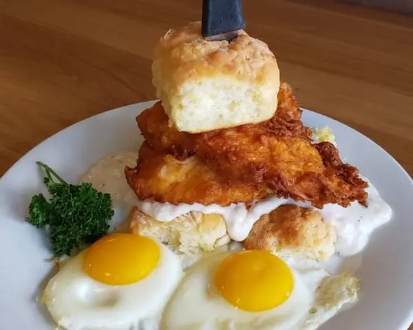 bannings-restaurant-and-pie-house - Buttermilk Chicken N' Biscuits 