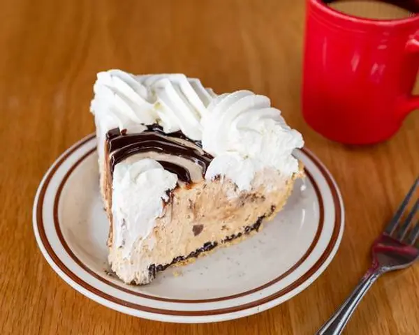 bannings-restaurant-and-pie-house - Peanut Butter Pie Slice