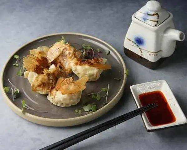 bao - Pan Fried Kimchi Beef Pot Stickers (5 pcs)