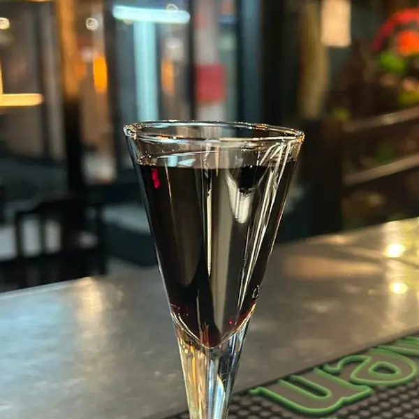 bar-do-ase - Glass of Port Wine