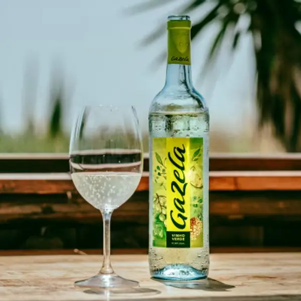 bar-do-ase - Gazela Wine Bottle