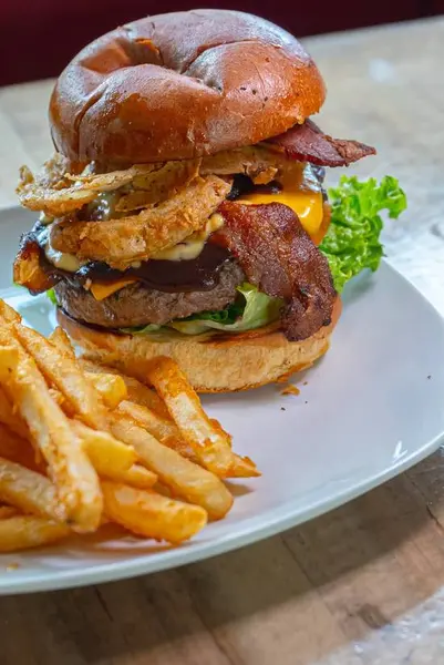 bbq-burgers - Bacon Cheeseburger