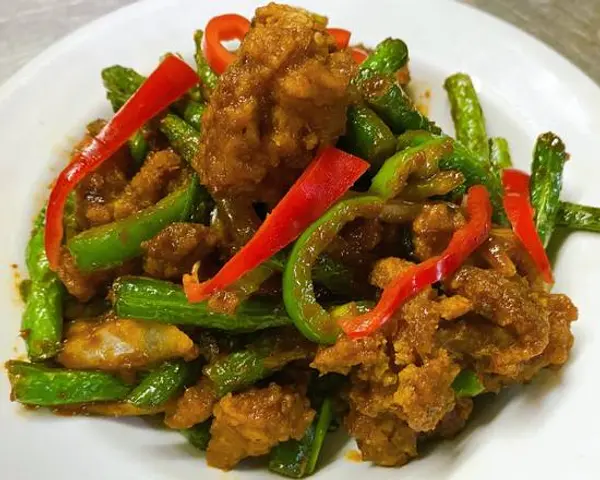 beau-thai-restaurant - Pad Prik Khing with Crispy Pork