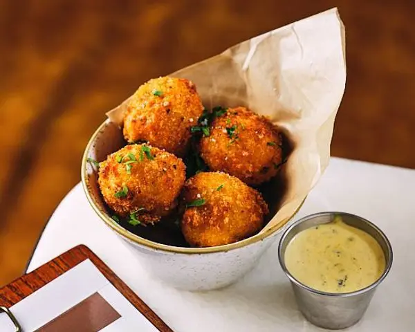 benedict - Mac & Cheese Balls