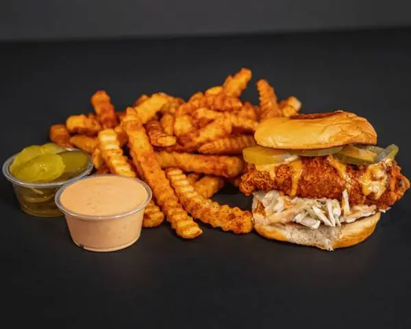 best-fckn-hot-chicken - COMBO #5 ONE SLIDER + FRIES + SAUCE (1)