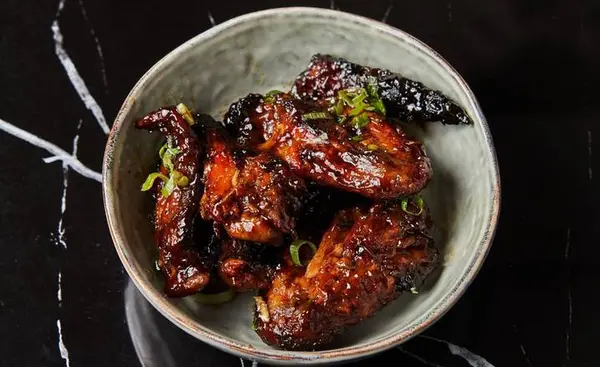 big-black-cook - CHICKEN WINGS