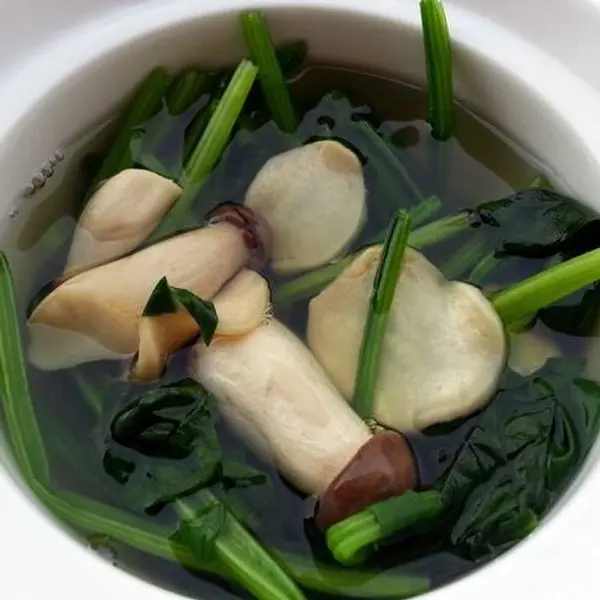 bilig-vegan-restaurant - Бууцай, мөөгтэй шөл - Spinach Mushrooms