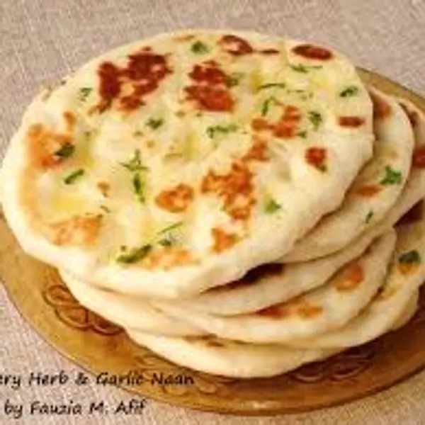 bilig-vegan-restaurant - Сармистай наан - Butter Garlic Naan