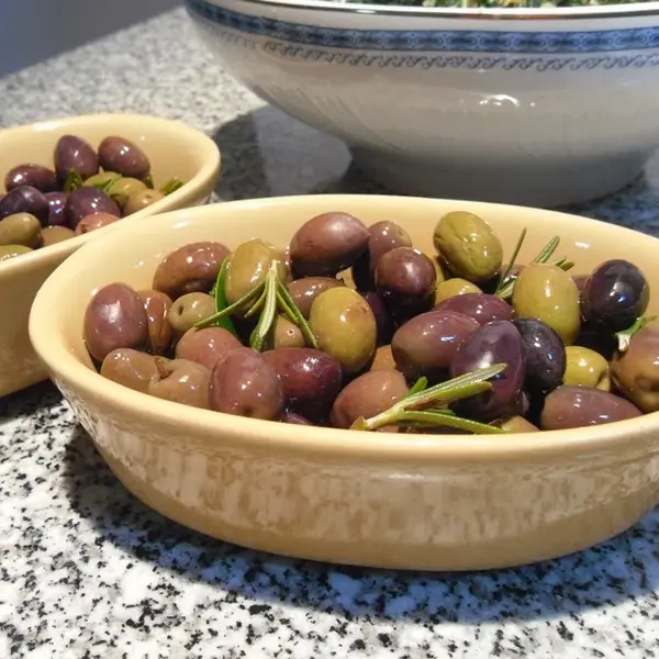 bistro-240 - Marinated Olives
