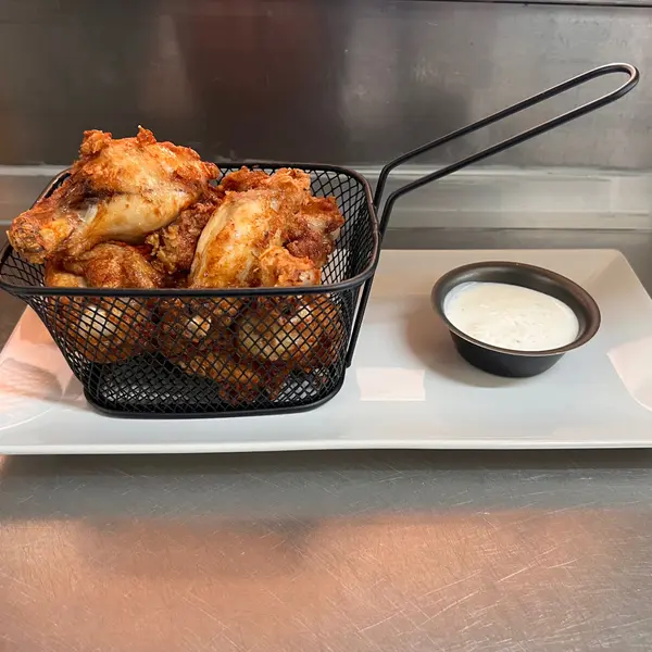 bistro-240 - Chicken Wings
